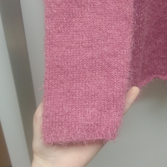 NWT No Comment by NY LA Fuzzy Pink Sweater - Picture 6 of 9